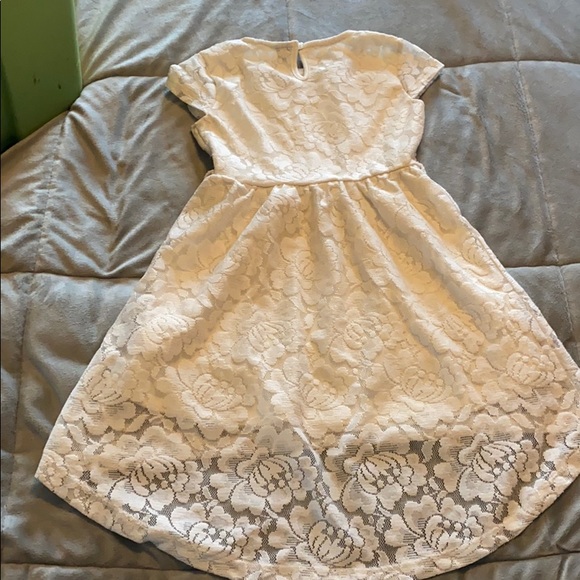 Girls lace dress - Picture 4 of 4